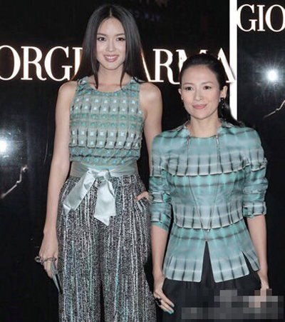 就算氣場絕對強大的貝嫂，跟張梓琳合影幾乎可以讓人忽視