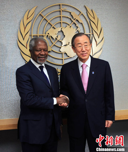 當?shù)貢r間2月29日，前任聯(lián)合國秘書長科菲·安南抵達紐約聯(lián)合國總部，與現(xiàn)任聯(lián)合國秘書長潘基文就敘利亞問