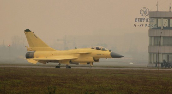 殲-10B戰(zhàn)機最美試飛照