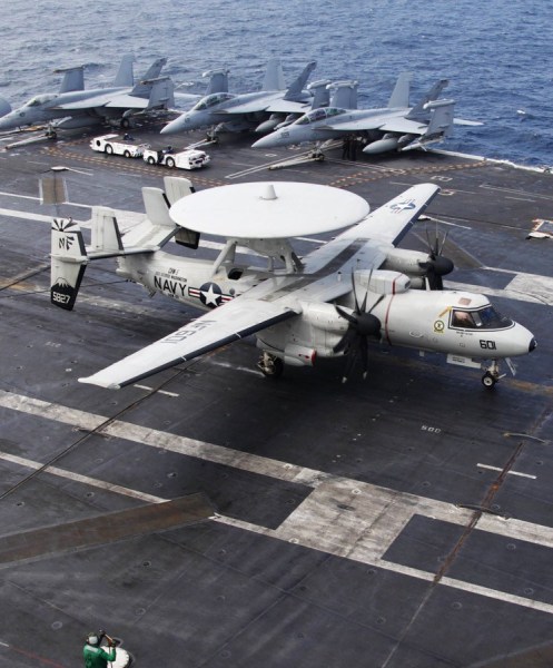 6月24日，美國和韓國在黃海海域舉行大規(guī)模海上聯合軍演。