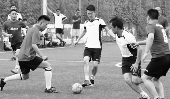 三場小組賽三戰(zhàn)全勝，我們只看到了開頭，沒猜中結(jié)尾