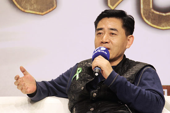 陳寶國(guó)：我感覺(jué)和河南很有緣分，和河南的觀眾也有親切感