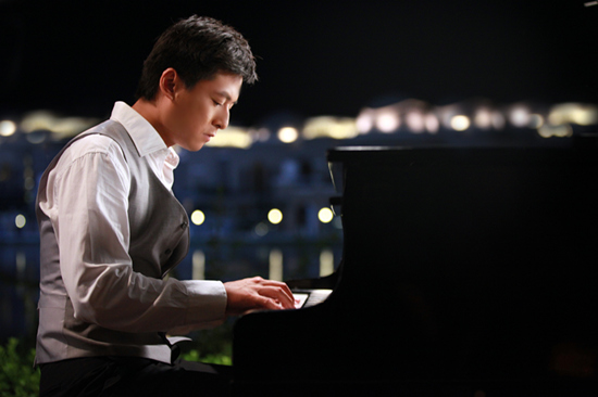 朱雨辰《別叫我兄弟》展音樂才華