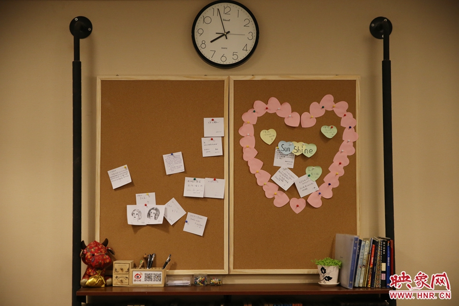 書(shū)店內(nèi)的留言板。