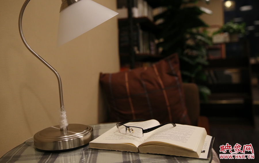 書(shū)店內(nèi)的裝飾。