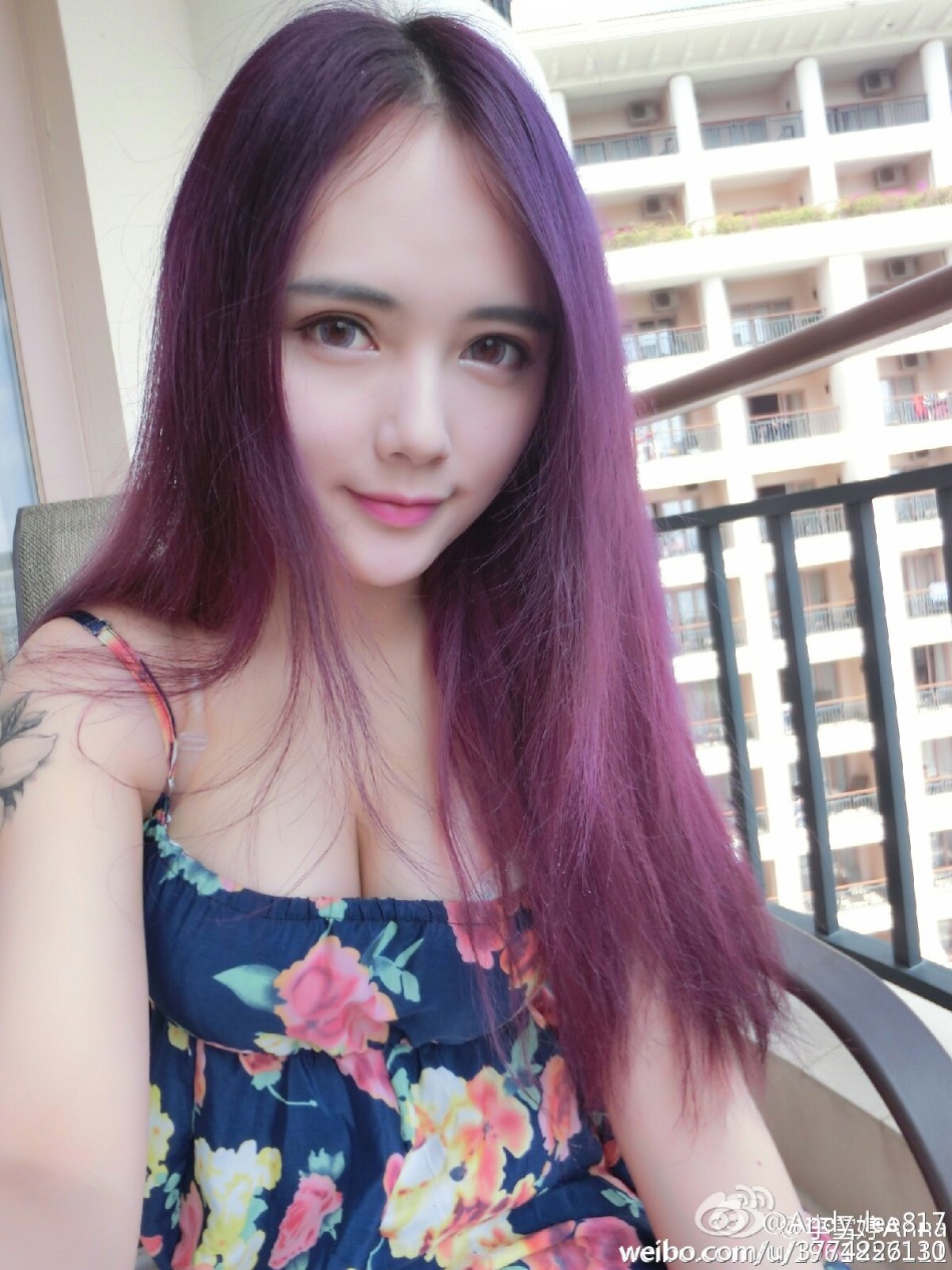 湖大21歲?；ㄇ巴购舐N無懼走光