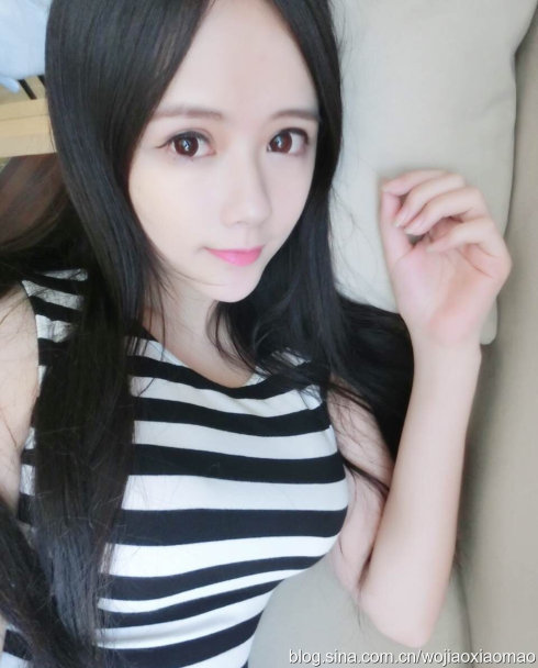 湖大21歲?；ㄇ巴购舐N無(wú)懼走光