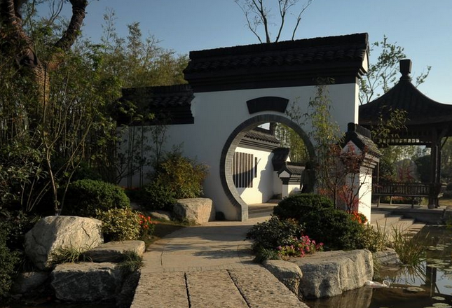 鄭州綠博園舉辦“星橋鵲架、感動(dòng)七夕”活動(dòng)