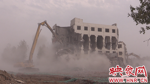 鐘樓街道拆除違法建設(shè) 鐘樓街道拆除違法建設(shè)