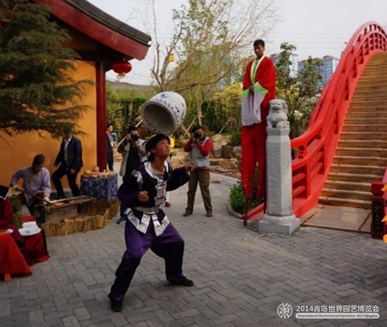 青島世園會(huì)上演動(dòng)態(tài)版《清明上河圖》